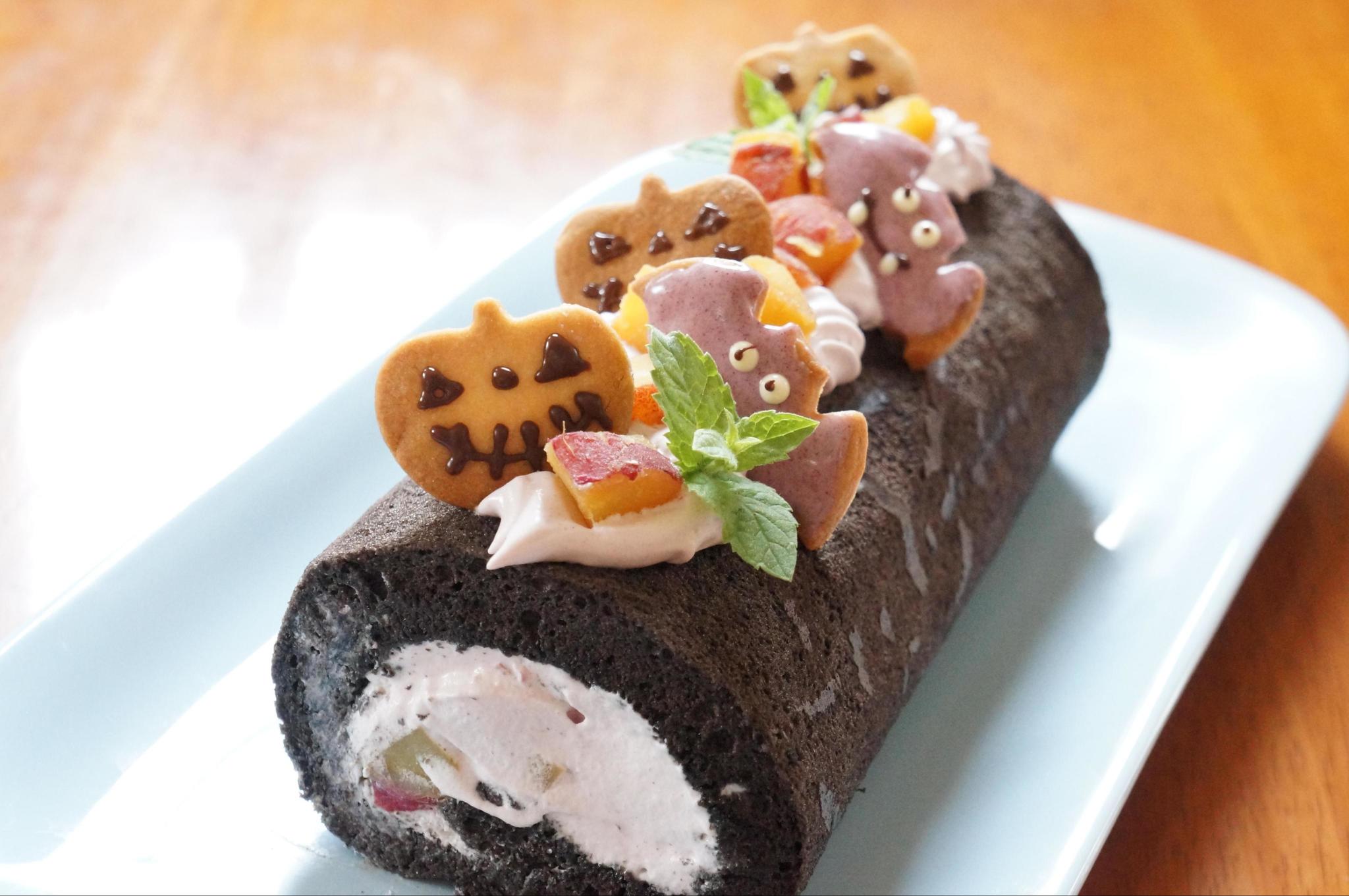 黒いロールケーキ ハロウイン 19年9月30日 開催 手作りパン工房 カンパーニュ 愛知県豊橋市 の19年9月レッスン情報 料理教室検索サイト クスパ