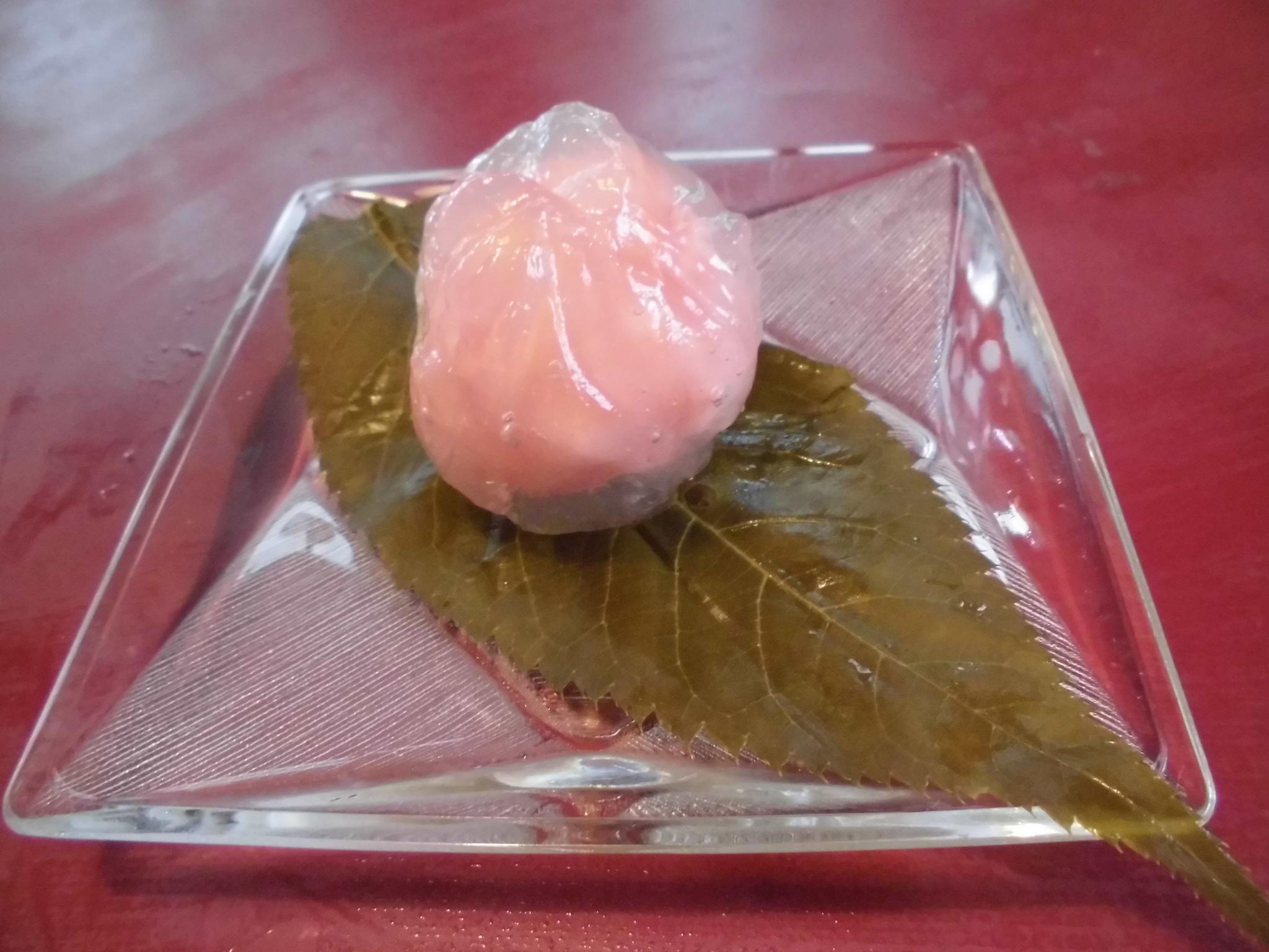 ６月の和菓子は本葛の饅頭と練り切り生地で季節の実を作ります 16年6月14日 開催 和食工房 はな 静岡県静岡市葵区駒形通 の16年6月レッスン情報 料理教室検索サイト クスパ