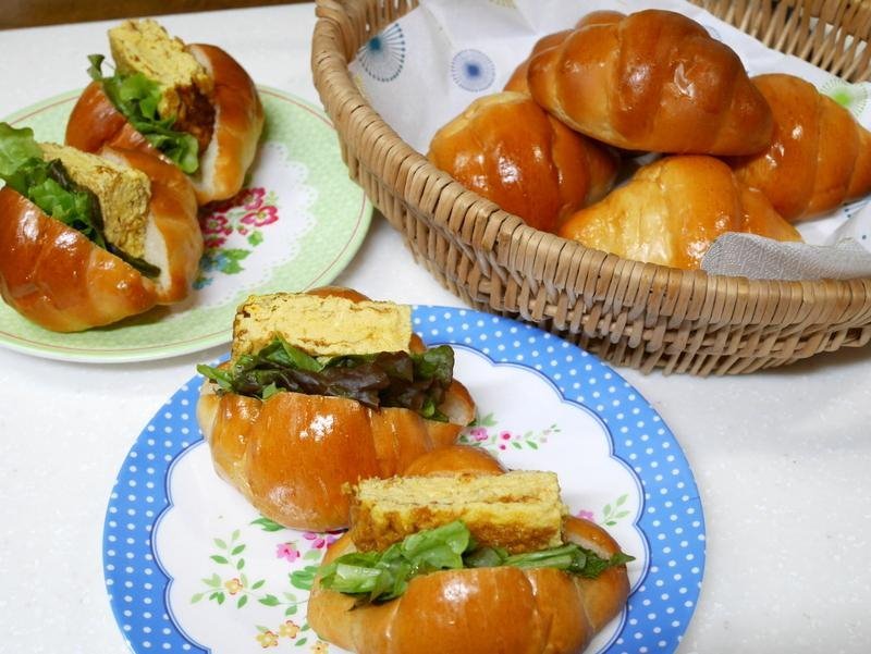 「ロールパン」ともちもちパンの「ポン・デ・ケージョ」♪