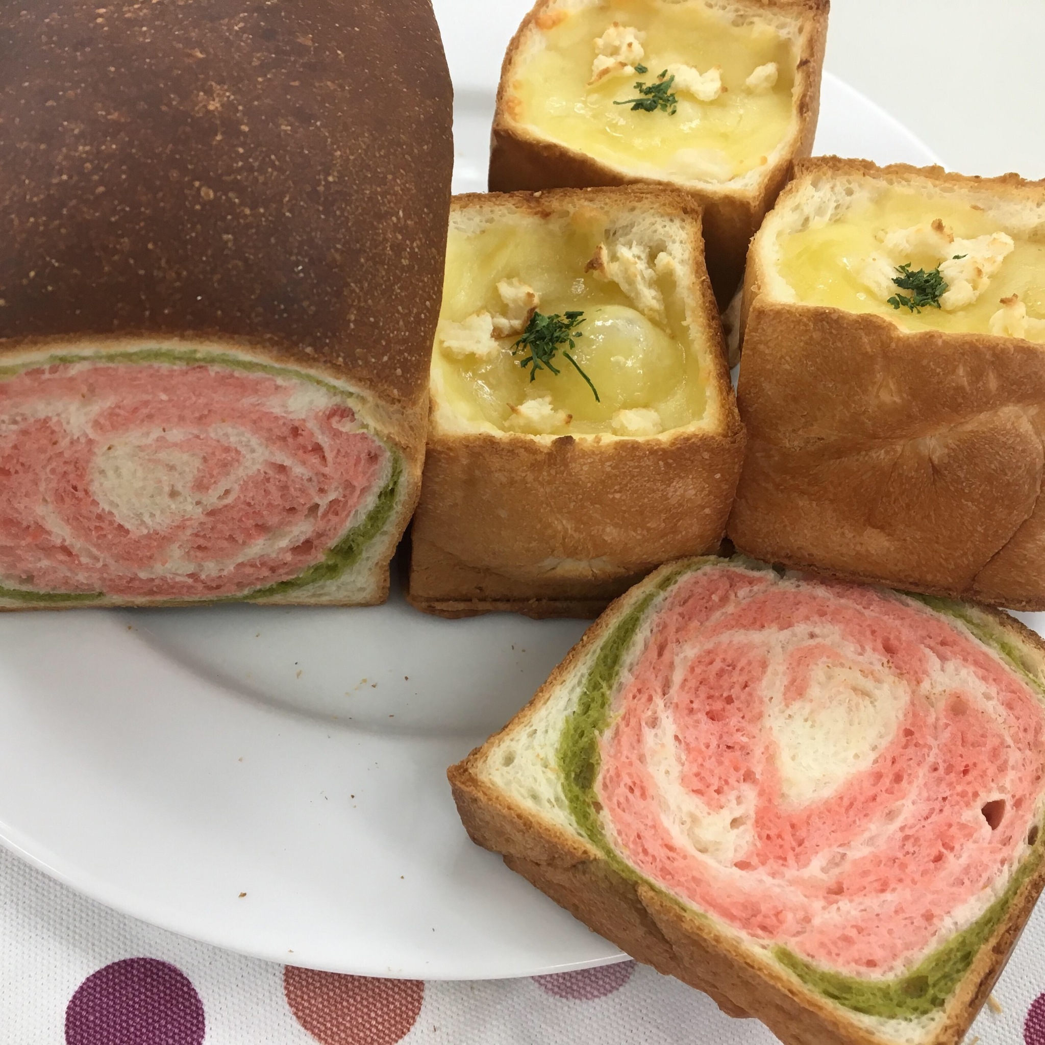 デコ食パン ロゼ チーズキューブ 開催 パン教室lila 愛知県名古屋市 の21年4月レッスン情報 料理教室検索サイト クスパ