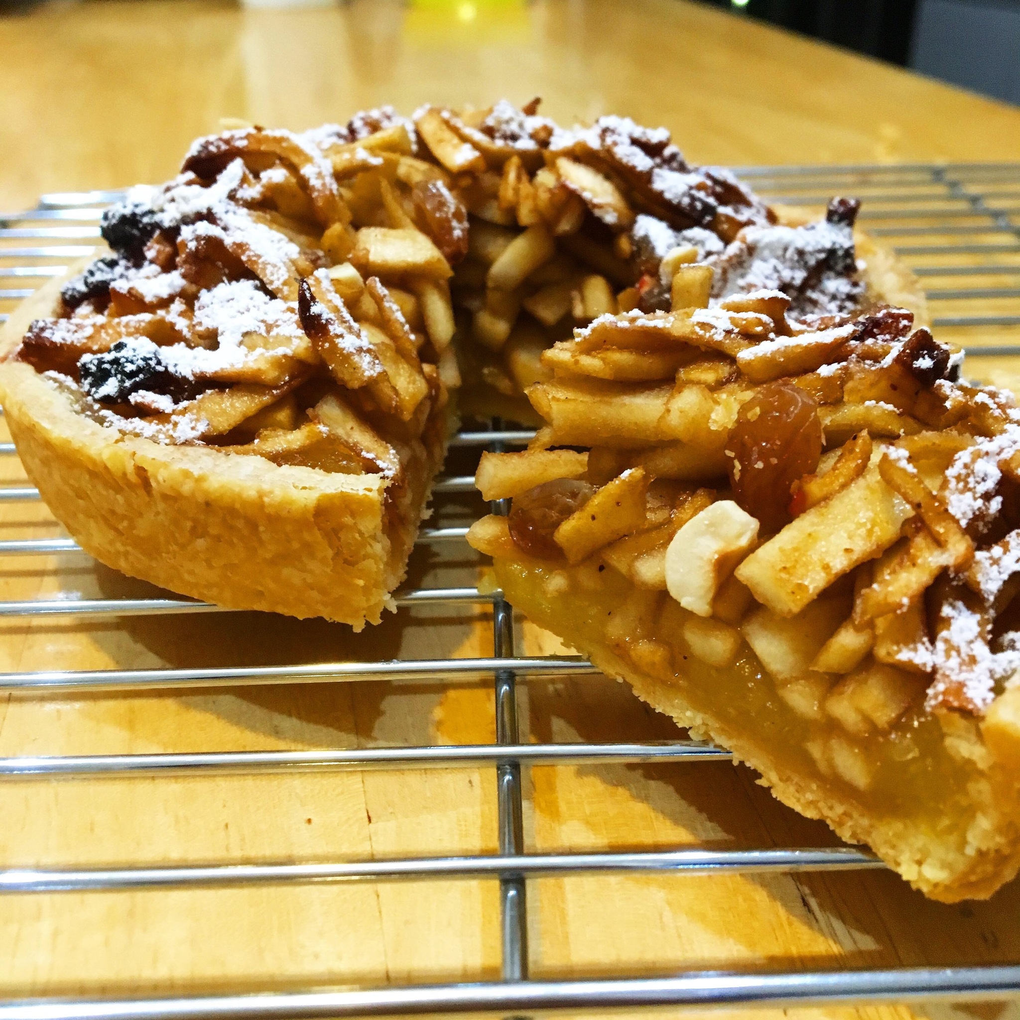 素朴な洋梨のタルト レシピ