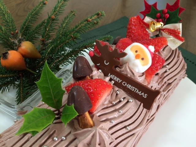 かわいいサンタのブッシュ ド ノエル 16年12月14日 開催 うさぎやケーキ教室 愛知県春日井市 の16年12月レッスン情報 料理教室検索サイト クスパ