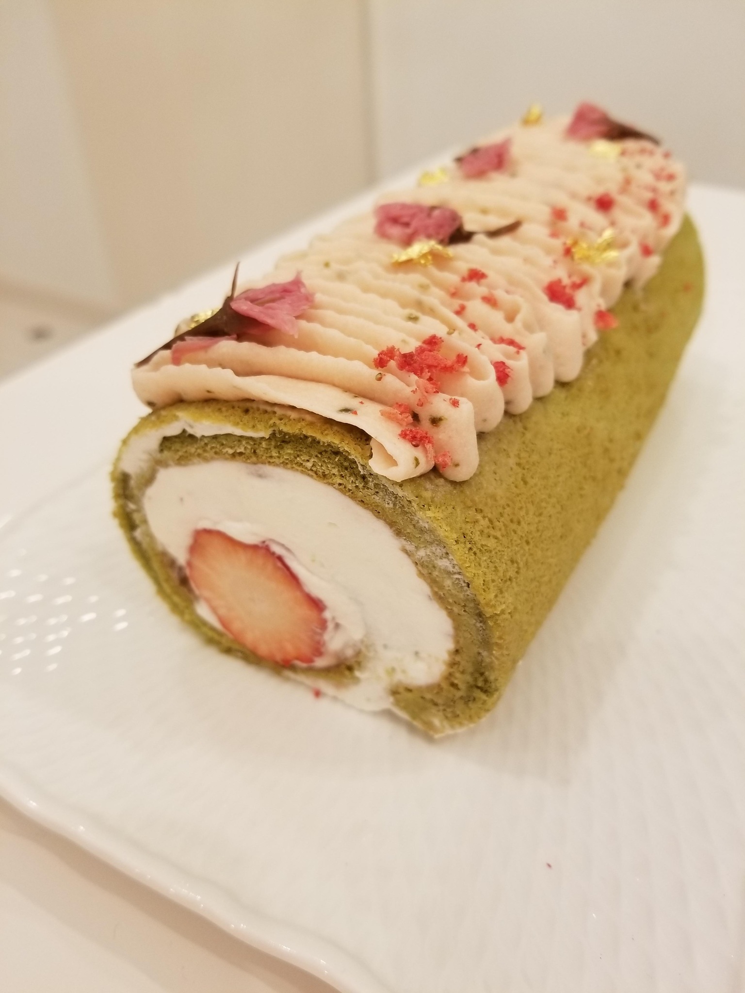 桜香る抹茶とイチゴのロールケーキ 18年4月22日 開催 お菓子教室 Salon De Garden 東京都大田区 の18年4月レッスン情報 料理教室検索サイト クスパ 桜香る抹茶とイチゴのロールケーキ 18年4月22日 開催 お菓子教室 Salon De Garden 東京都大田区 の18年4月レッスン情報 料理教室検索サイト クスパ