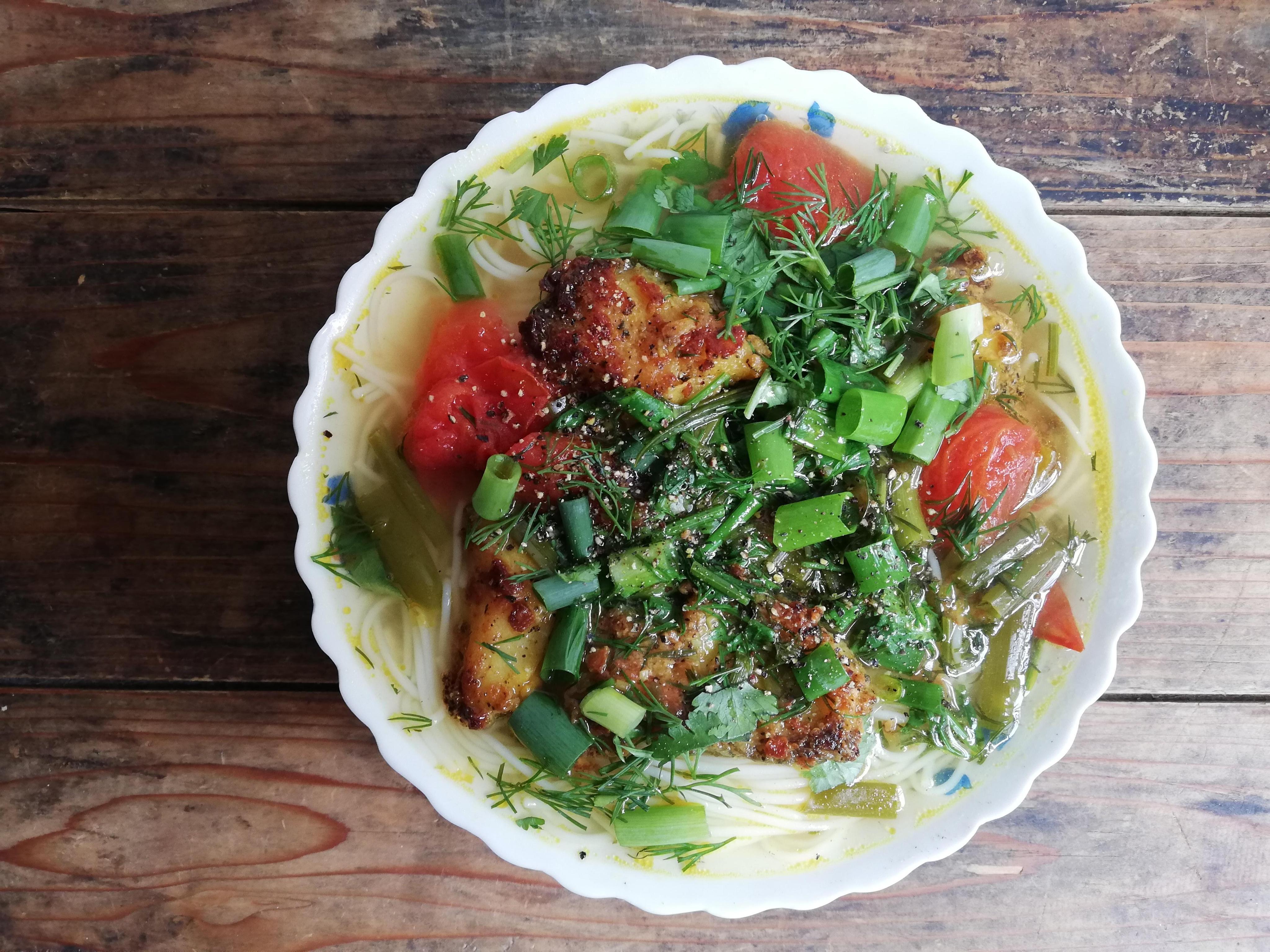 ベトナム料理 揚げ魚とディルの北部風汁麺 ブンカーレッスン 22年10月16日 開催 ベトナムのおかって 東京都渋谷区 の22年10月レッスン情報 料理教室検索サイト クスパ