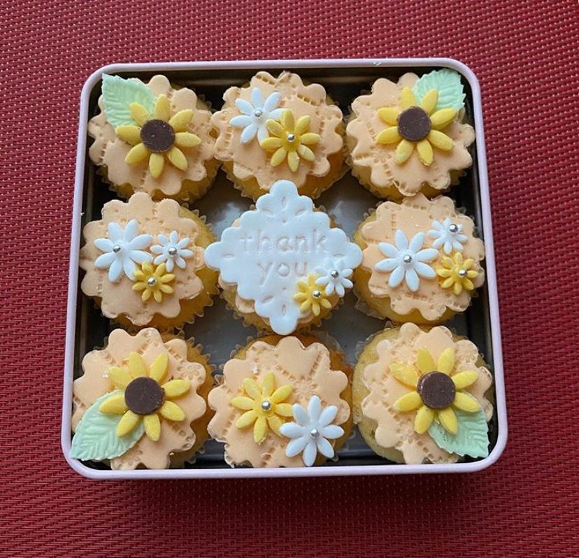 マシュフォンデコ カップケーキ缶 開催 可愛いカップケーキ教室 マシュフォンデコ京都 京都府京都市下京区 の21年4月レッスン情報 料理教室検索サイト クスパ