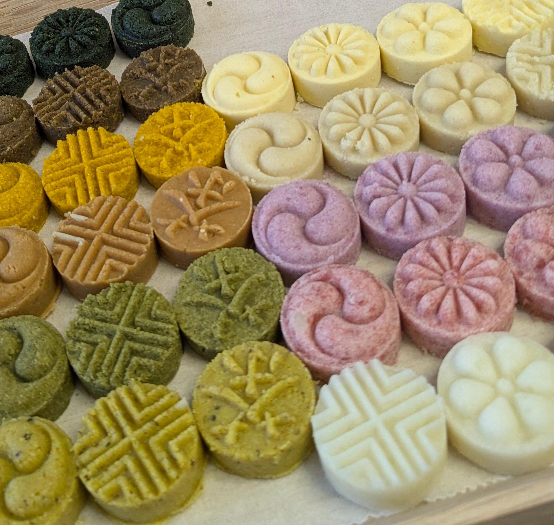 茶食 タシク 現代風にアレンジした華やかな茶食(5種類)を作ります