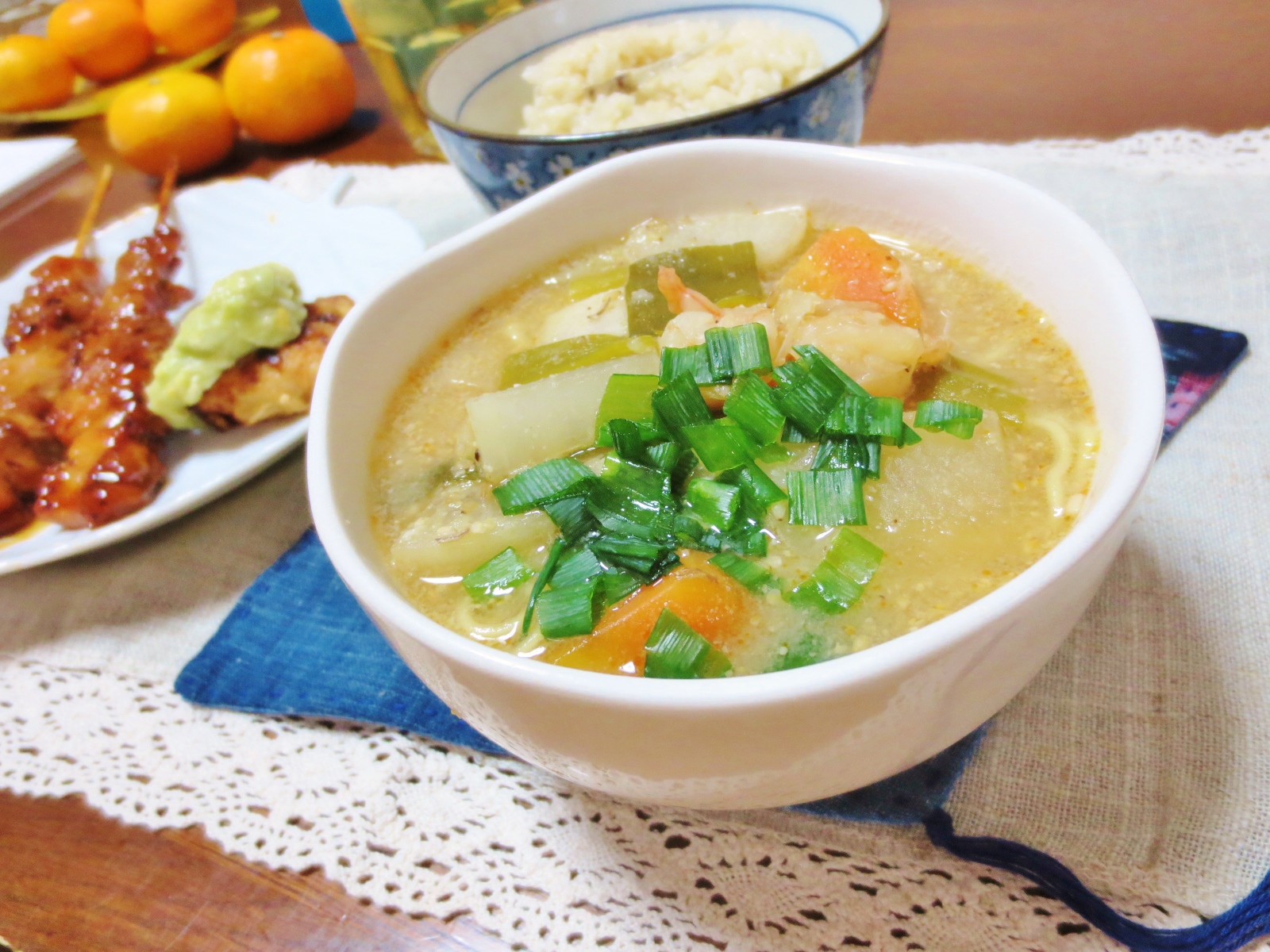 しじみと根菜のゴマみそスープのレシピ 作り方 ｓｗｅｅｔｓ きまぐれｌｕｎｃｈ 料理教室検索サイト クスパ