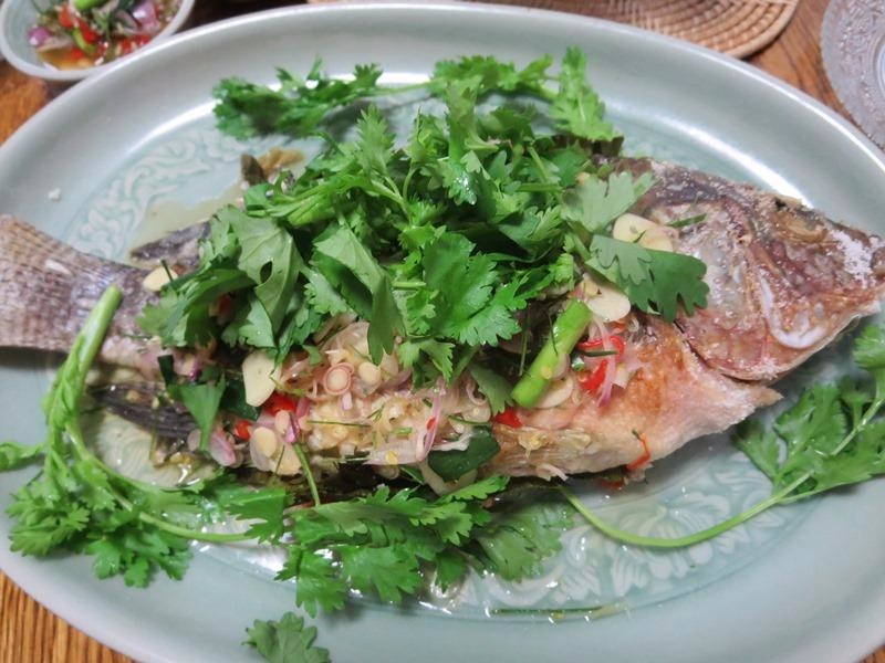 料理家のレシピ タイ風魚の塩釜焼きハーブソース の作り方 Yukiko Nishioji Yukko クスパ