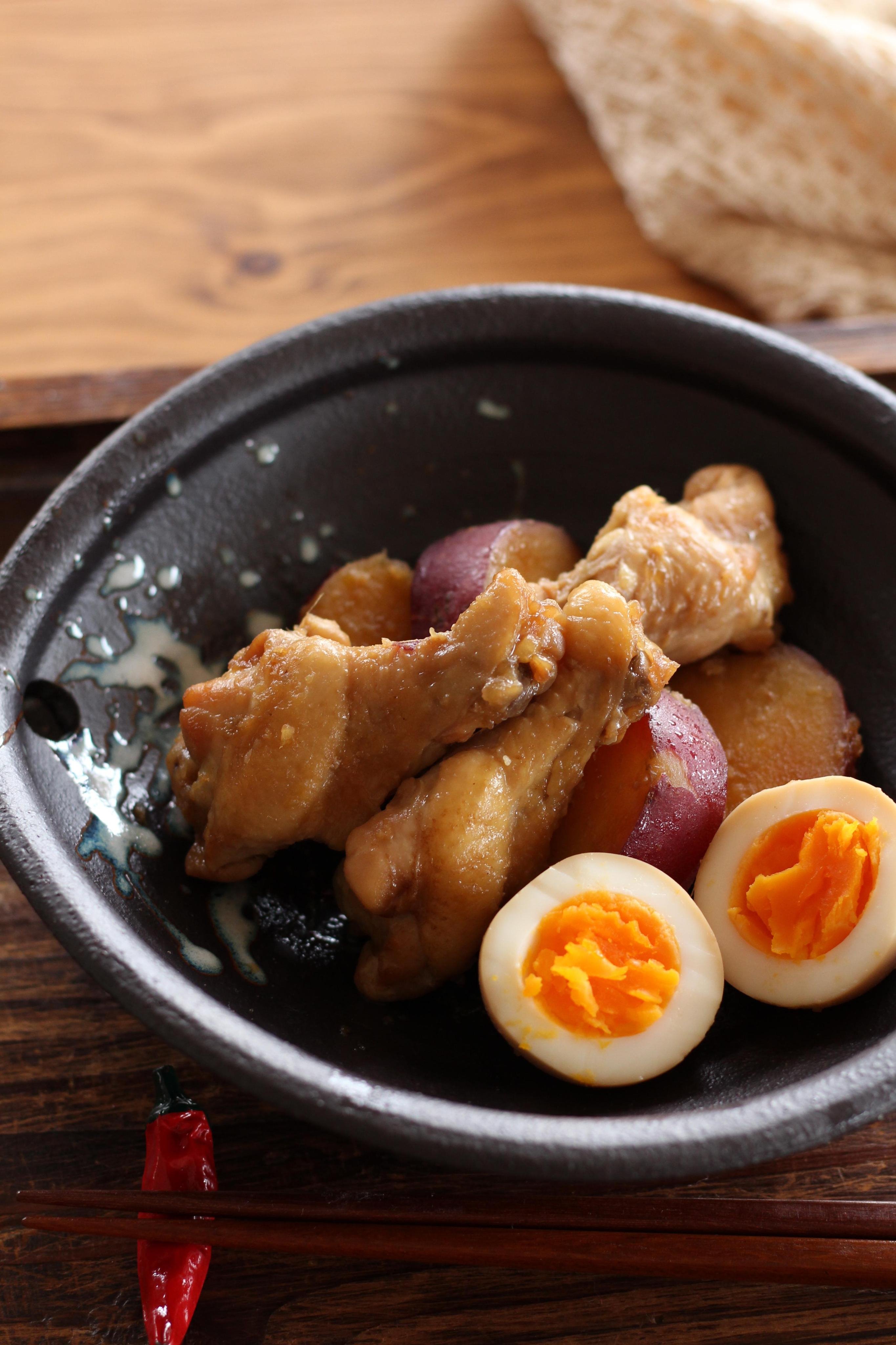 鶏手羽元とさつま芋の甘辛煮のレシピ 作り方 貞本 紘子 料理教室検索サイト クスパ