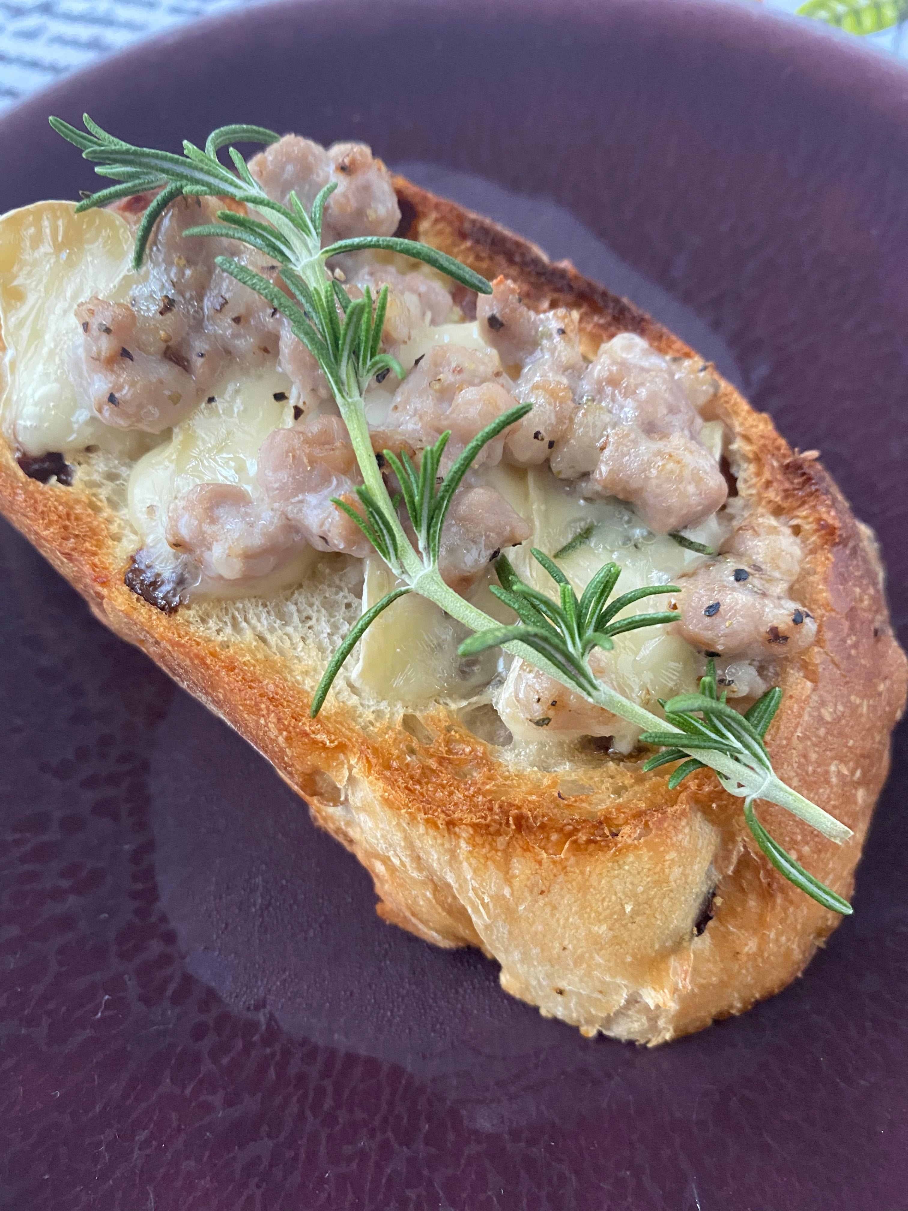 ヒラタケとヤギチーズのクロスティーニ レシピ