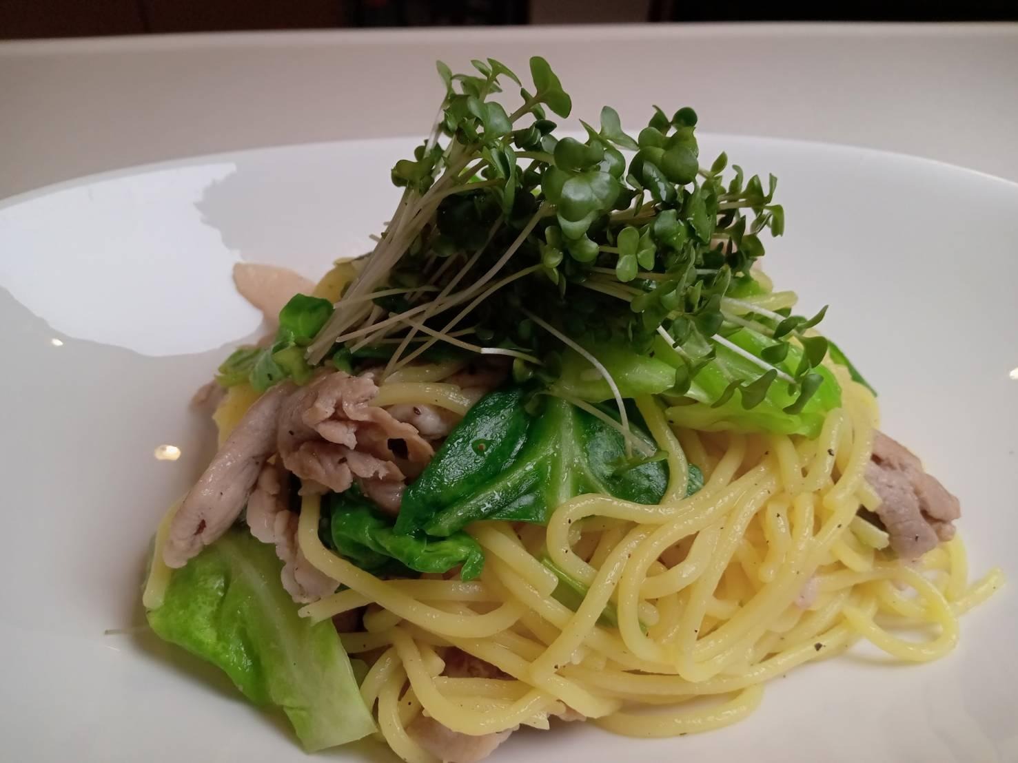 お家で作れる】「塩レモン焼きそば」の作り方（Yukari Ishida） - クスパ