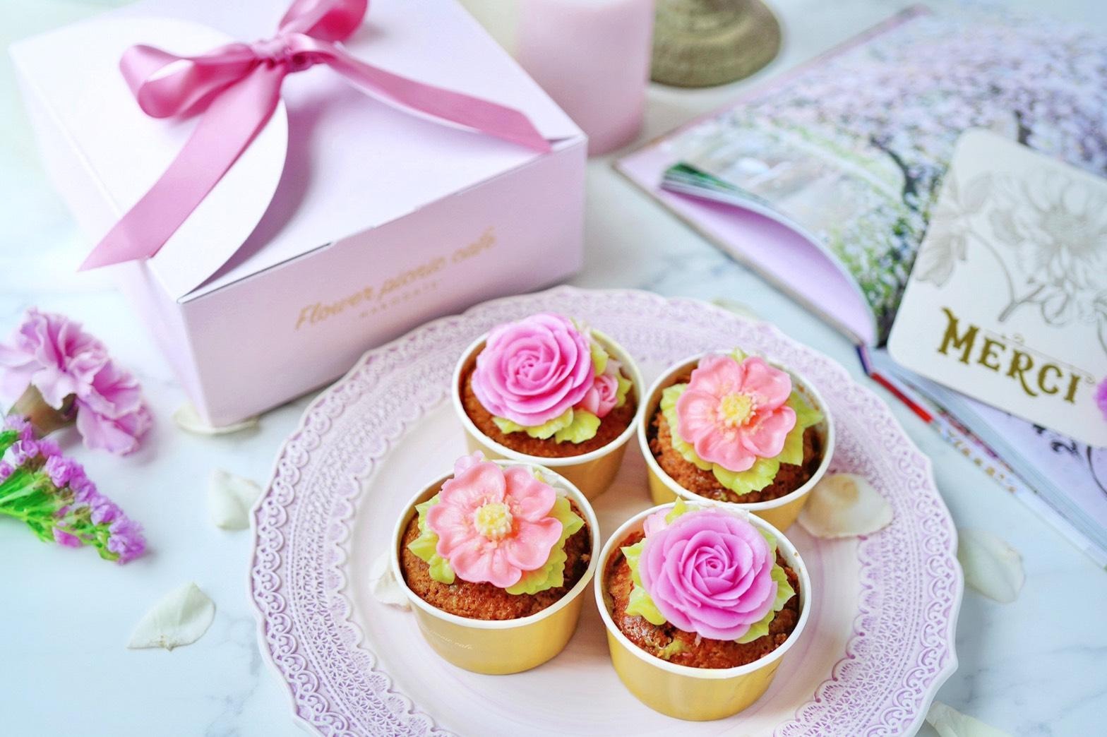 フラワーピクニックカフェ フラワーケーキアイシングクッキー 東京都世田谷区 の教室情報 料理教室検索サイト クスパ